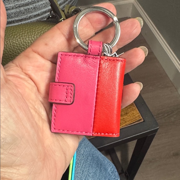 Coach 2016 Vibrant Keychain Pictureframe - Picture 6 of 9
